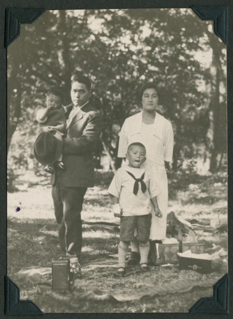 Kurasuke and Kome Ikeda with their first two boys, Minoru (standing) and Khori in the 1920s.